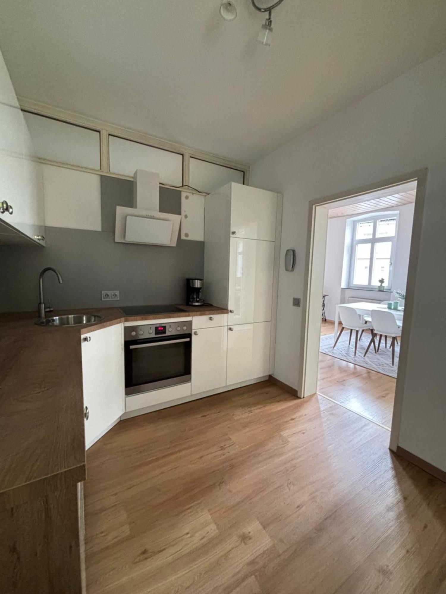 Ferienwohnung Am Ostpark ランダウ・イン・デア・プファルツ エクステリア 写真